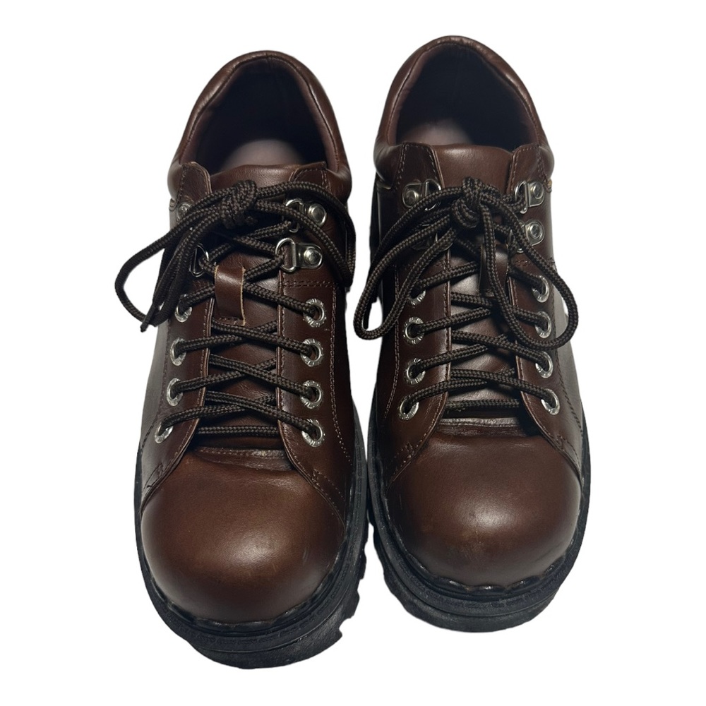 Unif Seek Shoe in Brown